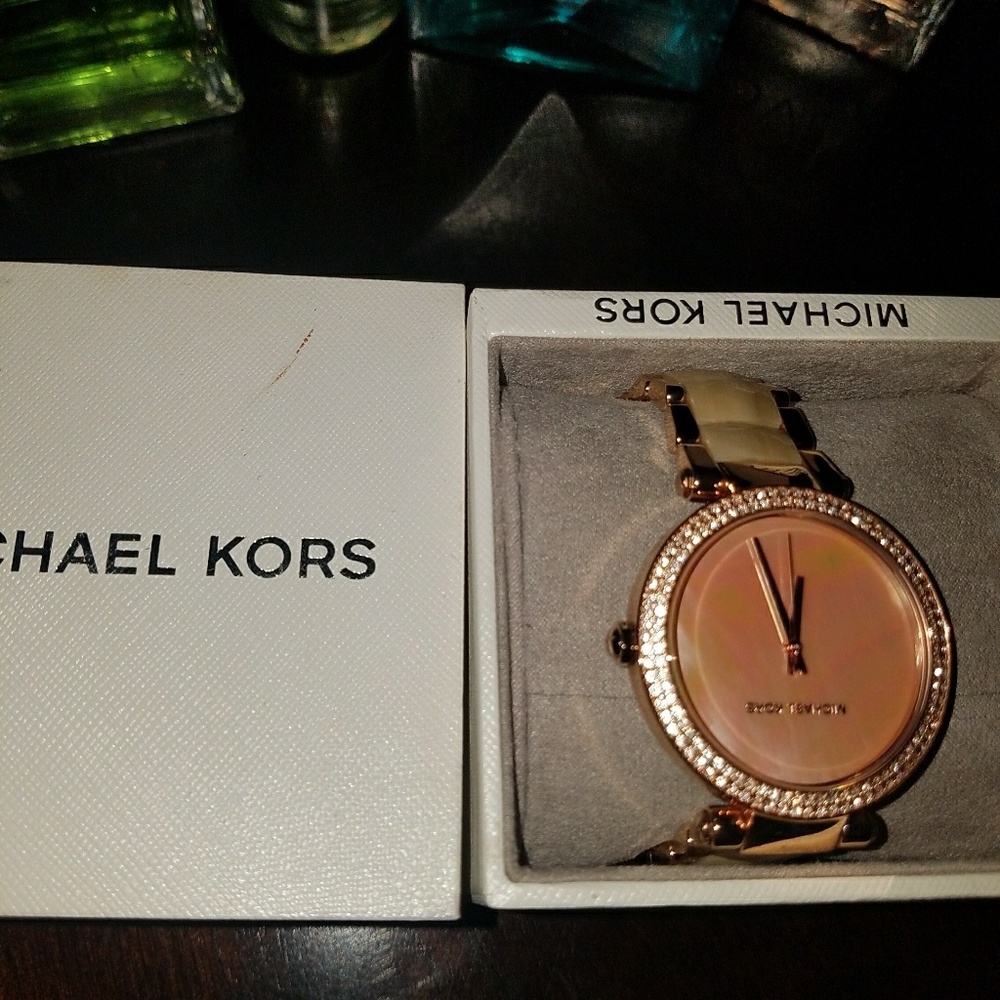 MK rose gold mother of pearl watch brand new